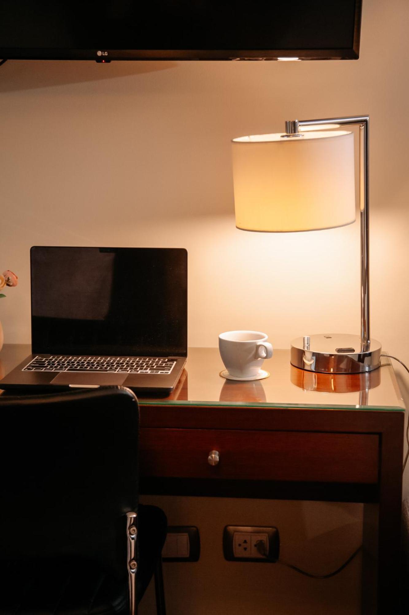 Hotel Carrera Lima Kültér fotó